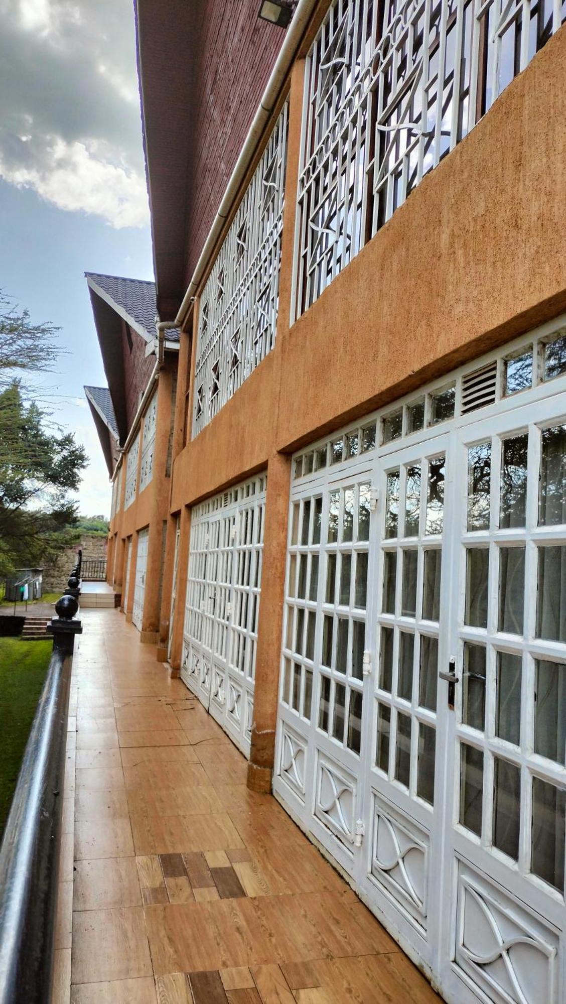 Esikar Gardens Hotel Narok Exterior photo